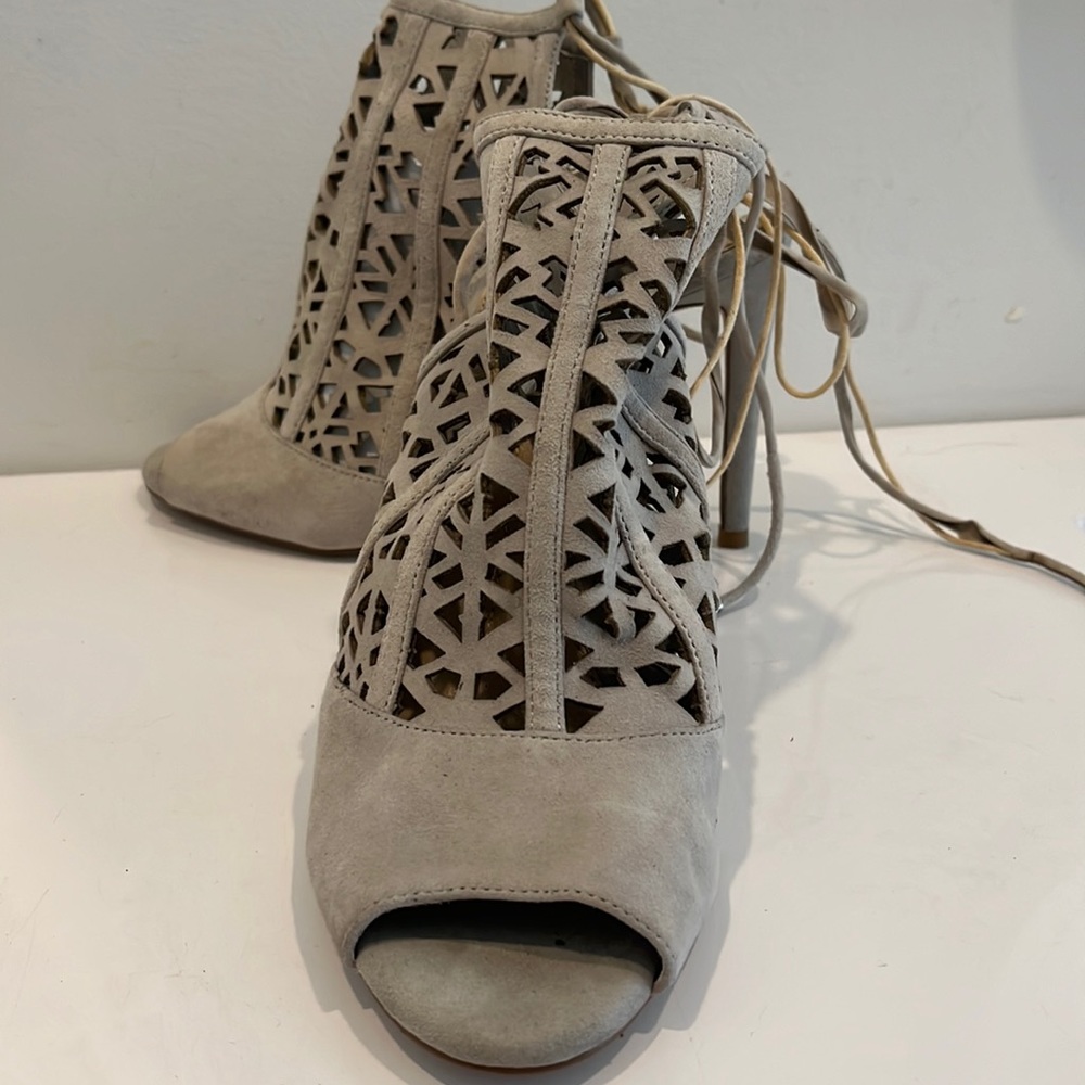 GB Suede leather taupe size 9.5 heels